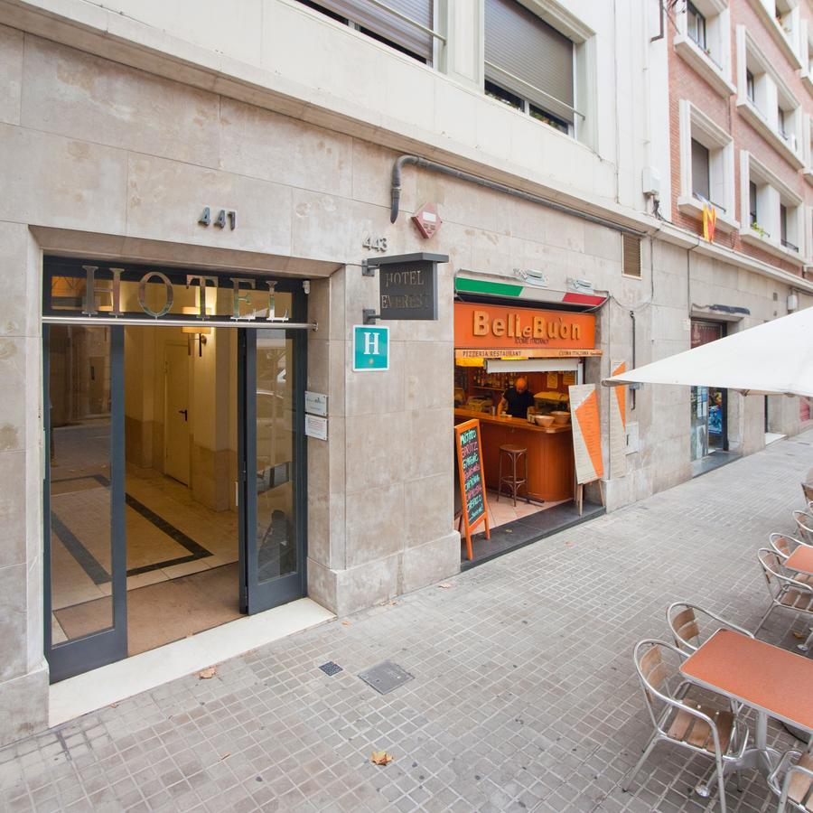Apartamentos Atica Barcelona Luaran gambar